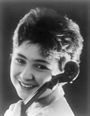 Лиана Исакадзе. Москва, 1961