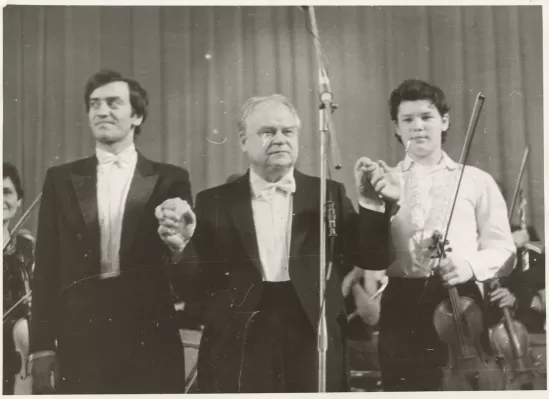 Валерий Гергиев, Тихон Хренников и Вадим Репин на сцене. Донецк, 1986